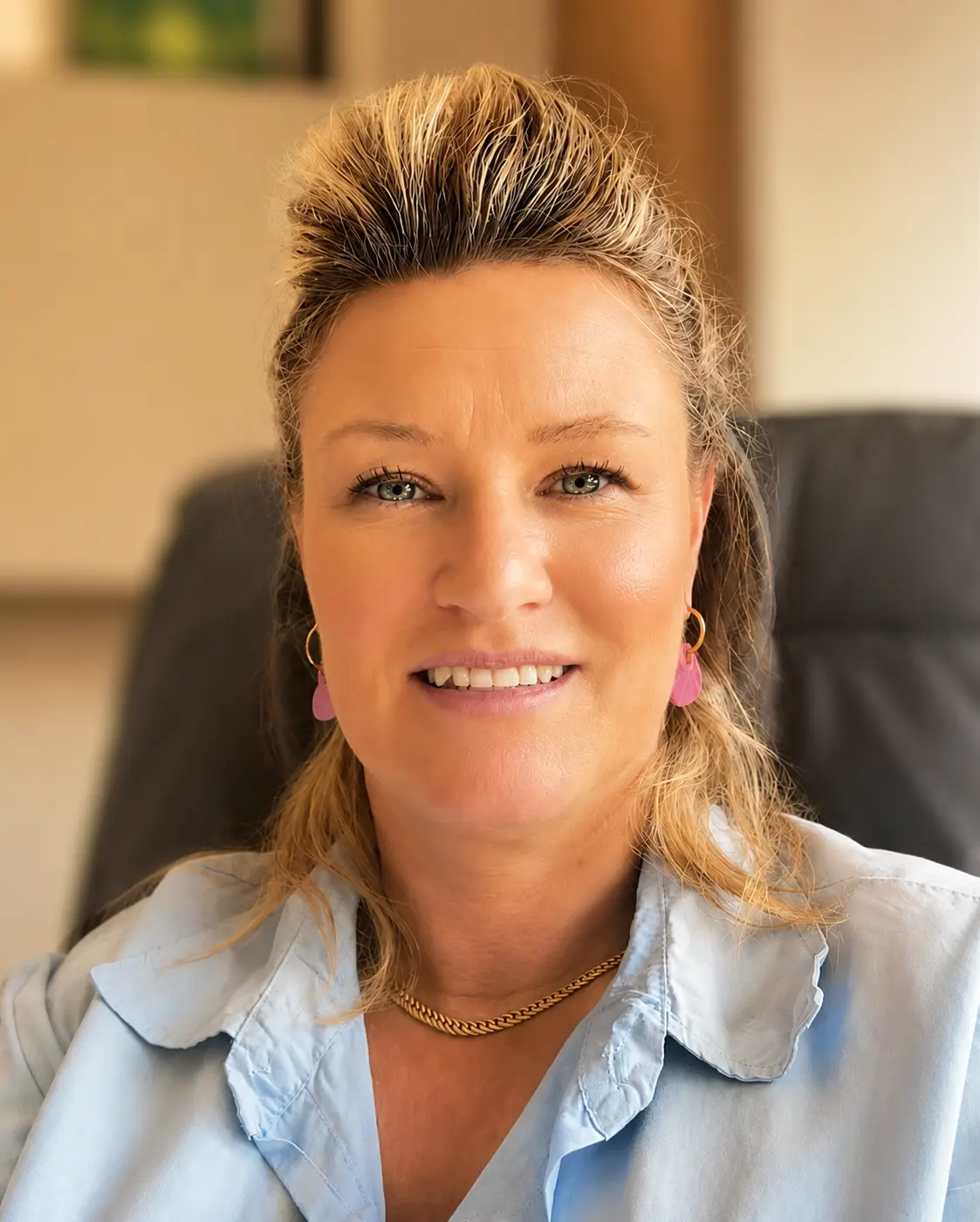 Céline Lhoir, infirmière fondatrice et coordinatrice du Cabinet Infirmier du Tournaisis à Quevaucamps, Tournai, Beloeil